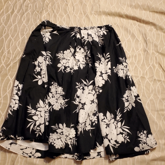 George Size 10 Black and White Floral Skirt - Picture 1 of 6
